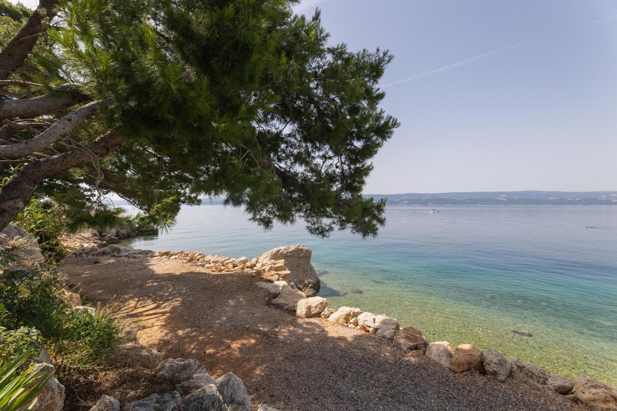 Hotel Saint Hildegard Omiš Eksteriør bilde